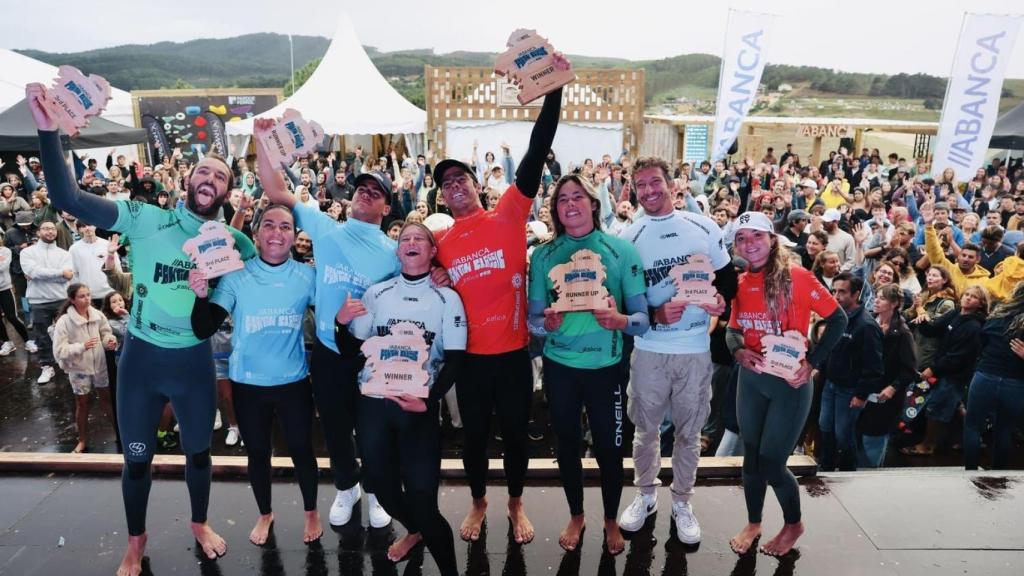 Imagen de la entrega de trofeos del Pantin Classic 2025.