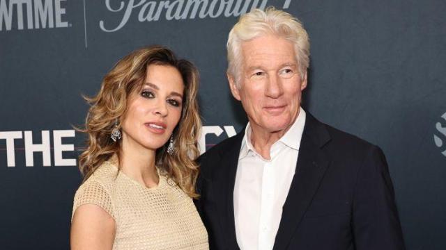 Richard Gere y Alejandra Silva, en una imagen de sus redes sociales.