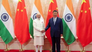 Xi Jinping afirma en la cumbre de la OCS que China e India son socios y no rivales