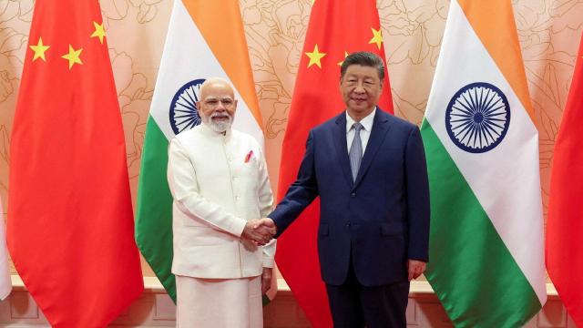2025-08-31T071928Z_1489736848_RC24IGASGF72_RTRMADP_3_CHINA-SCO-XI-MODI (1)