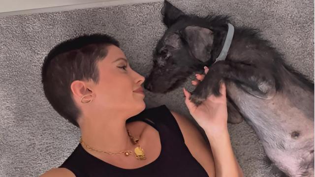 Inma Campano junto con Luna.