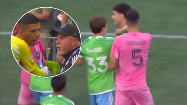 Luis Suárez escupe en la cara a un técnico y Busquets agrede a un jugador rival