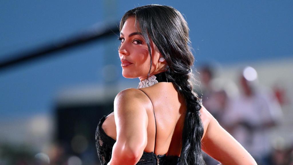 Georgina Rodríguez, en la alfombra roja de Festival de Cine de Venecia 2025.