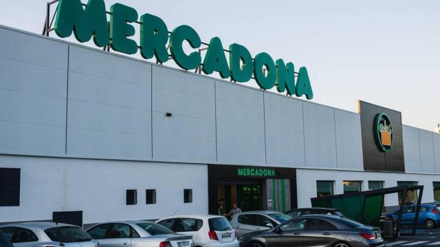 Fachada Mercadona.