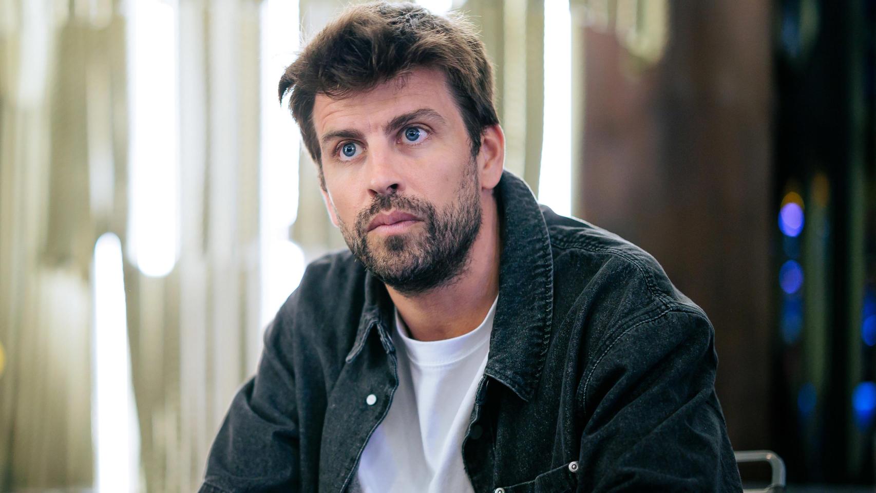 Gerard Piqué jugando una partida de póker.