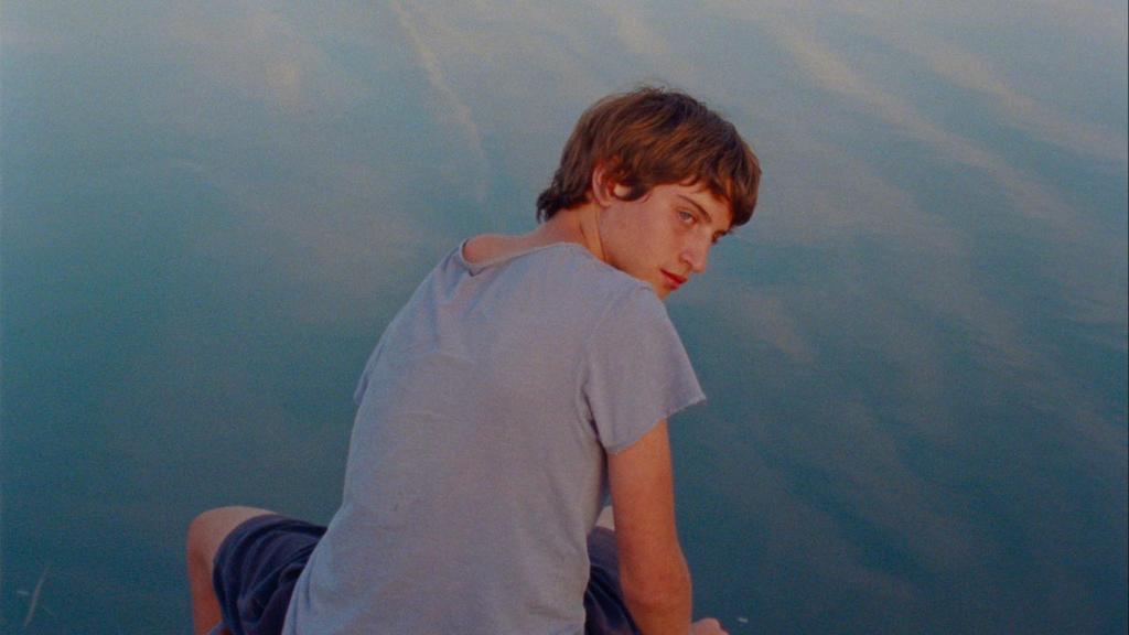 Fotograma de 'Estrany riu'.