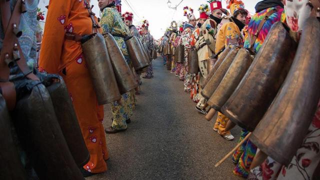 Los cencerros, elemento más característico de La Endiablada.