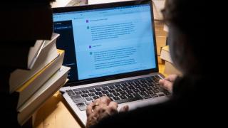 Los chatbots de IA generan