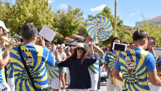 Colocación de la bandera nacional y super cristongo en Medina del Campo