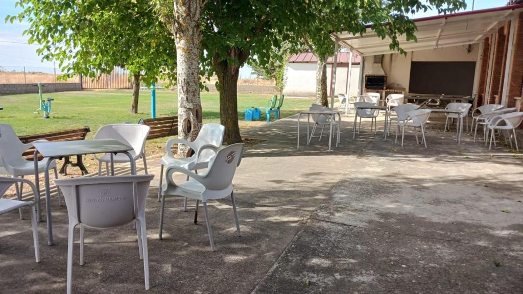 Exterior del bar de Villacid de Campos