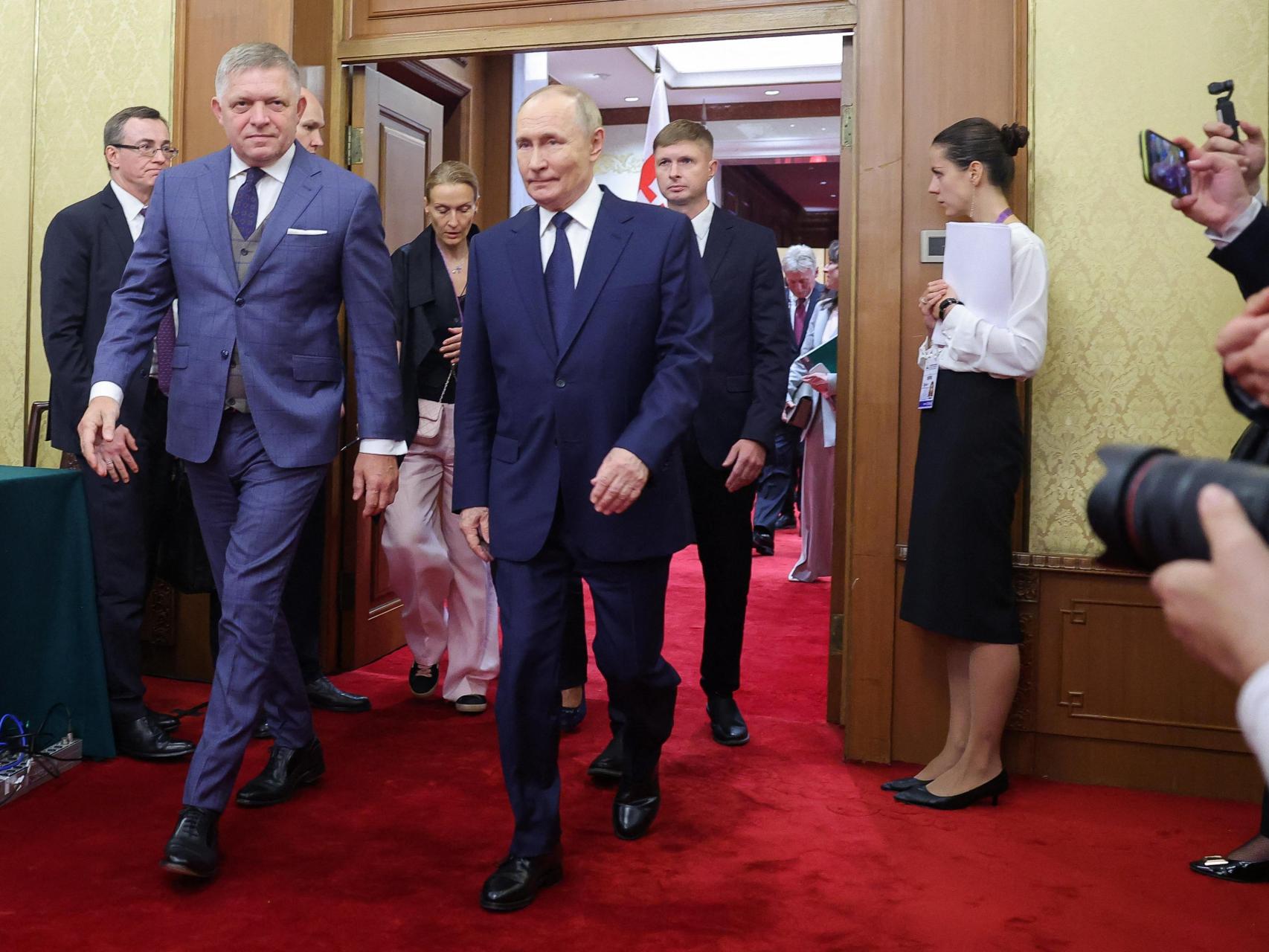 Putin y Fico, reunidos ayer en Pekín.