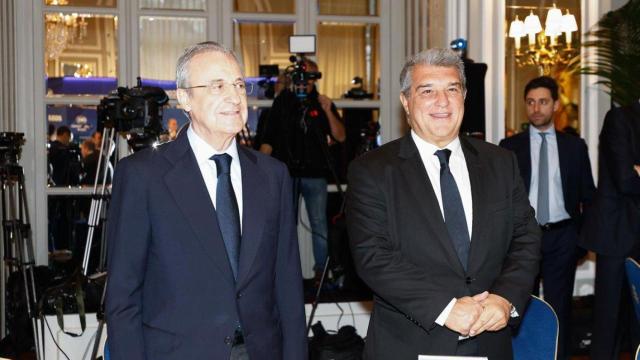 Los presidentes del Real Madrid y el FC Barcelona, Florentino Pérez y Joan Laporta, en un acto el pasado enero.