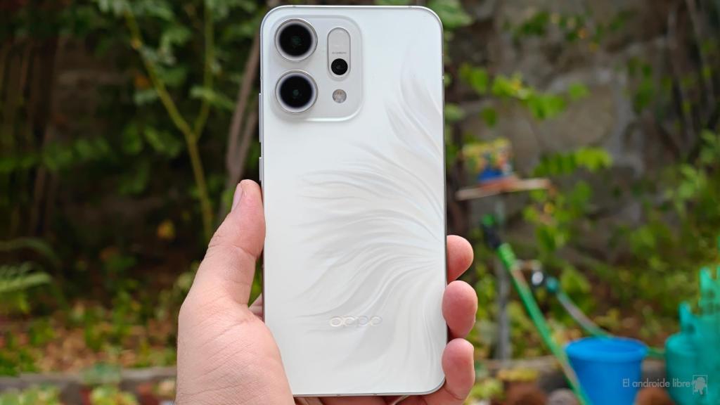 Patrón trasero del OPPO Reno 14