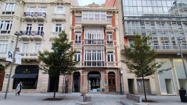 Una galería en el número 6 de la calle Compostela de A Coruña