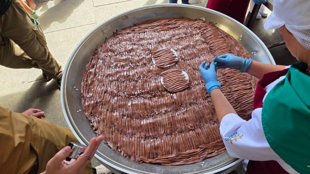 Así es la lata de anchoas más grande del mundo: dónde se ha hecho y cuántas caben