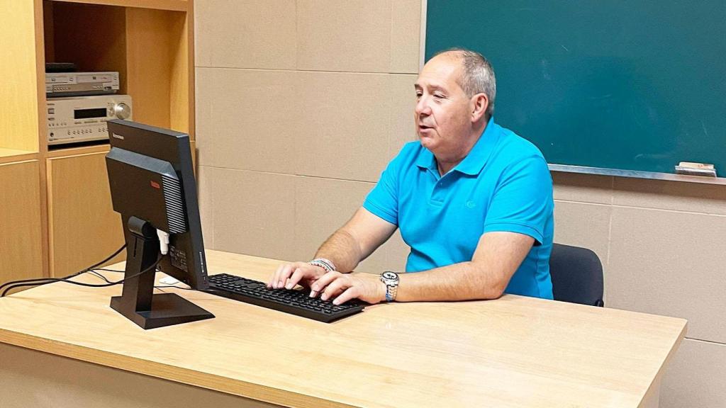 Jorge preparando el nuevo curso escolar