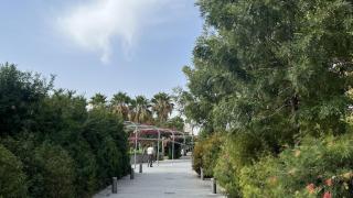 El bonito parque de Valencia ideal para un paseo: con 230.000 m2, un estanque y una gran zona de juegos infantiles