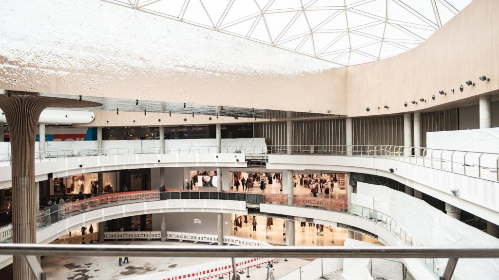 La nueva gran plaza central de Marineda City en A Coruña.