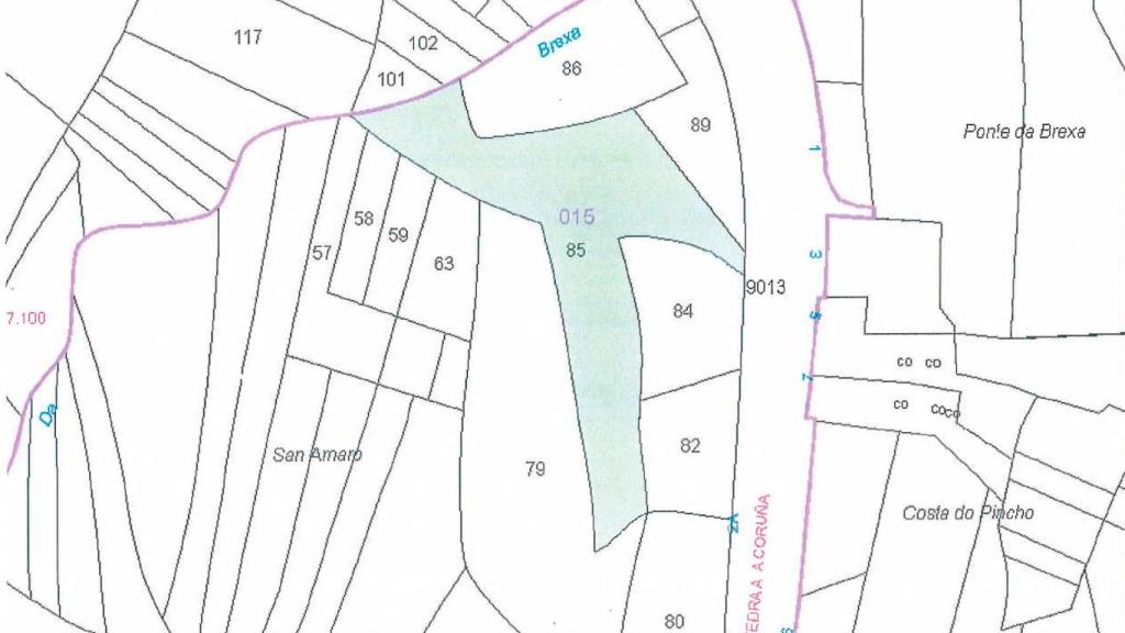 Parcela adquirida por el Concello de Carral para el área recretaiva de A Brexa.