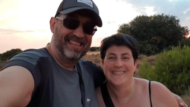 Susana Blanco, fundadora de Mundo Azul, junto a su marido