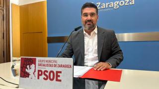 El concejal socialista, Horacio Royo, en el Ayuntamiento de Zaragoza.