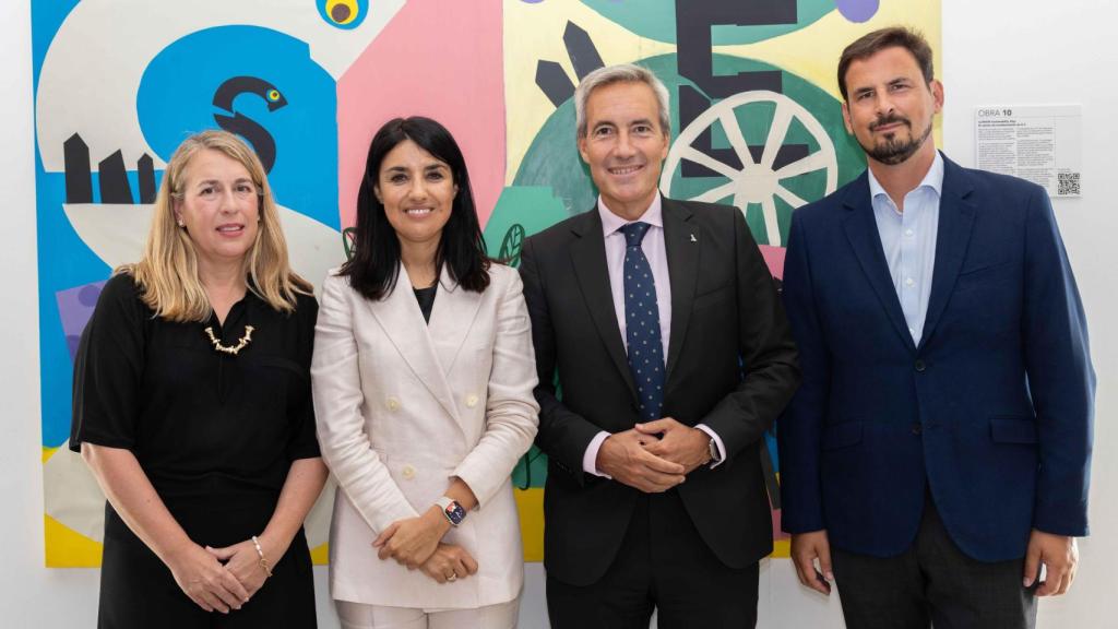 Representantes de ILUNION, la Casa de Carlota y el Círculo de Bellas Artes de Madrid en la exposición