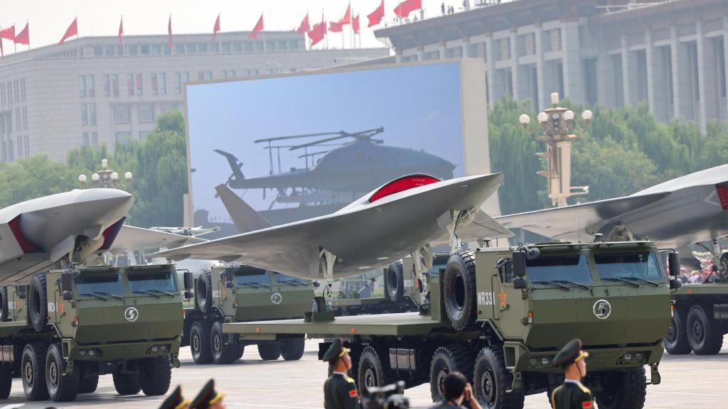 Dron CCA de China en el desfile militar