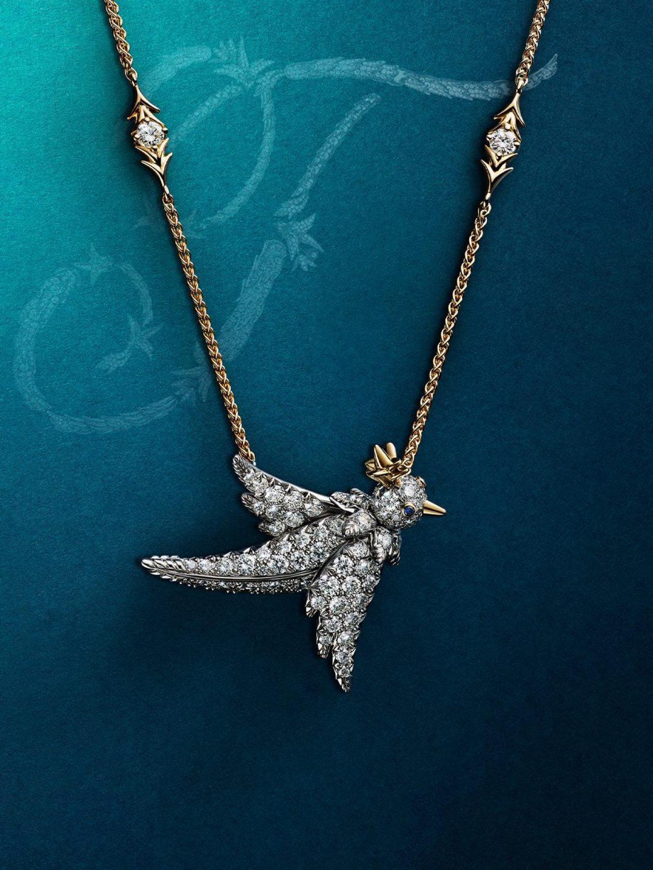 La colección incluye dos líneas de joyería fina y dos de alta joyería.