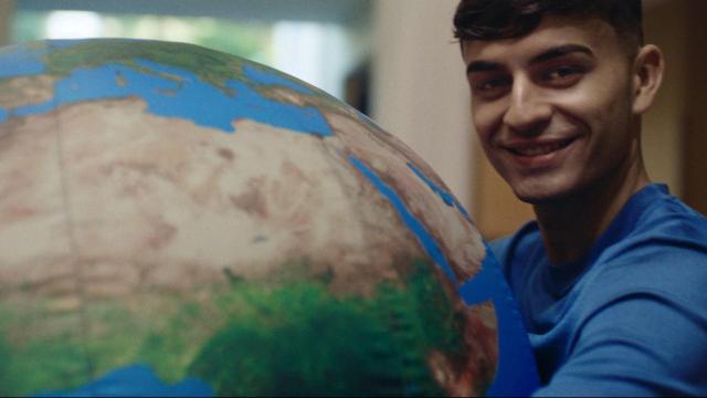 Pedri en la campaña de Moeve.