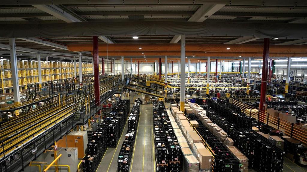 Almacén de productos de Amazon.