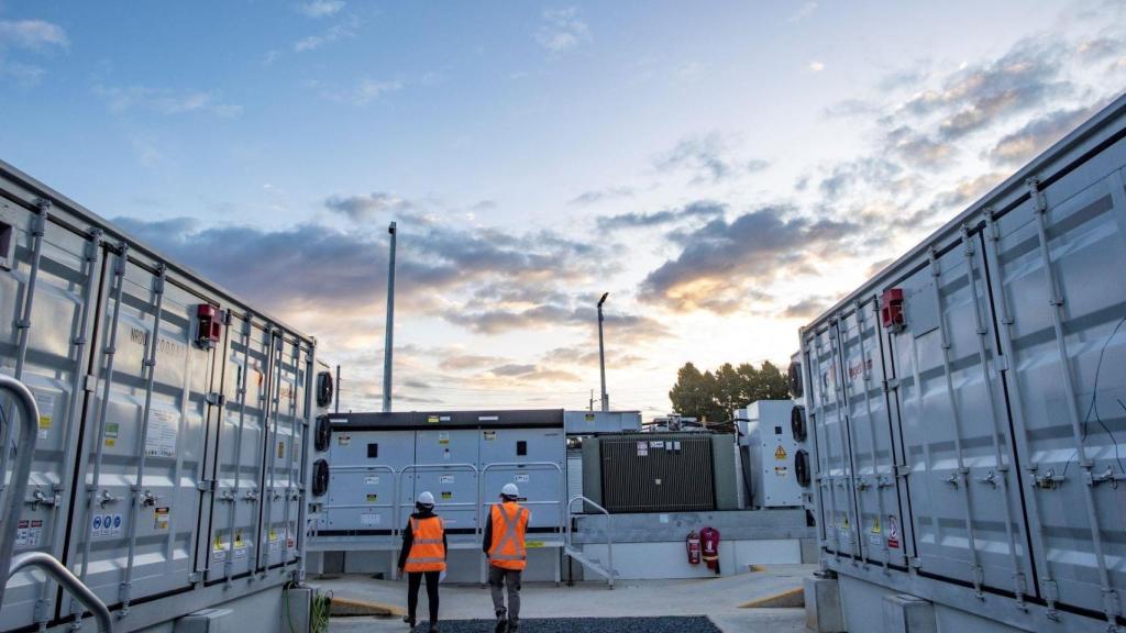 Una planta de almacenamiento energético en baterías.