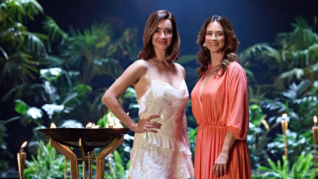 Adara Molinero y Elena Rodríguez.