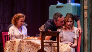 Trailer de la obra teatral Un tranvía llamado deseo.