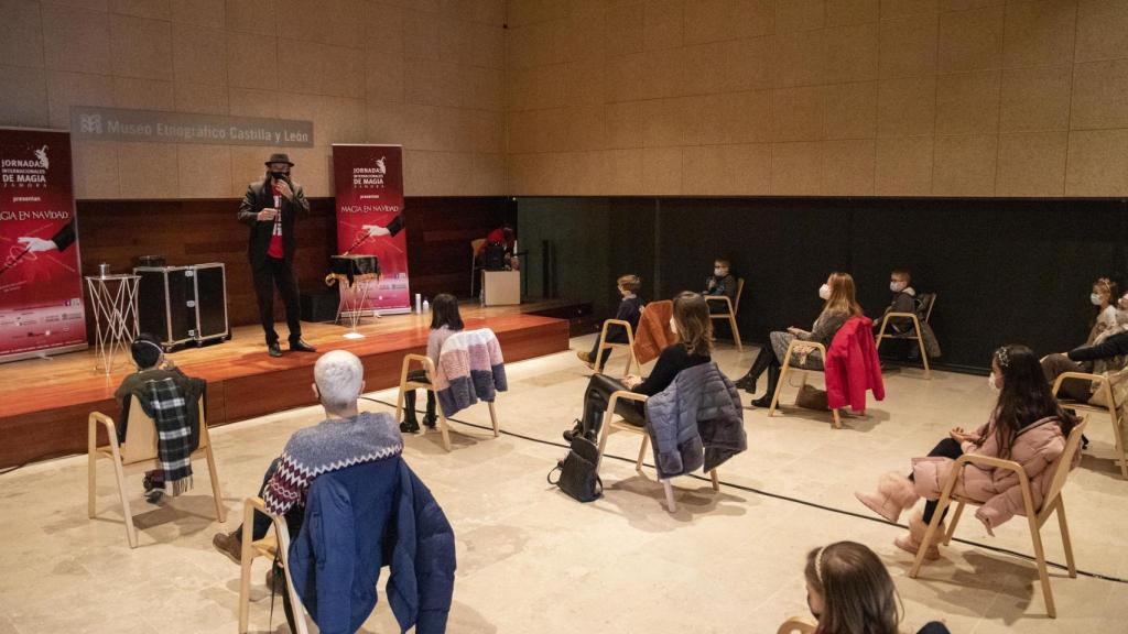 Jornadas Internacionales de magia en Navidad durante la pandemia