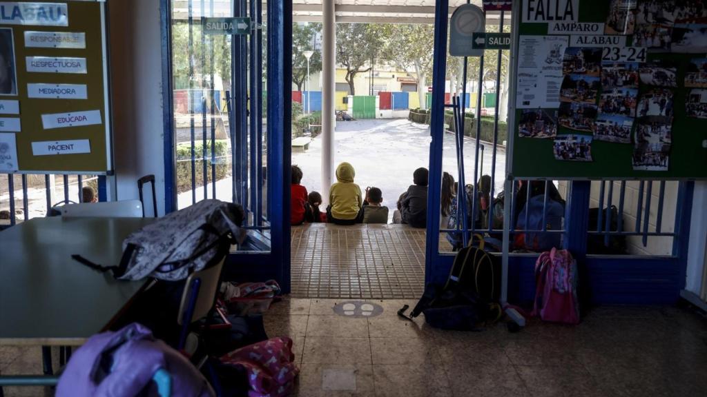 Alumnos de la zona cero de la dana. Rober Solsona / Europa Press