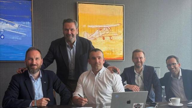 El equipo de Ribera y PDG responsables de la adquisición de Multi Med-Polonia.