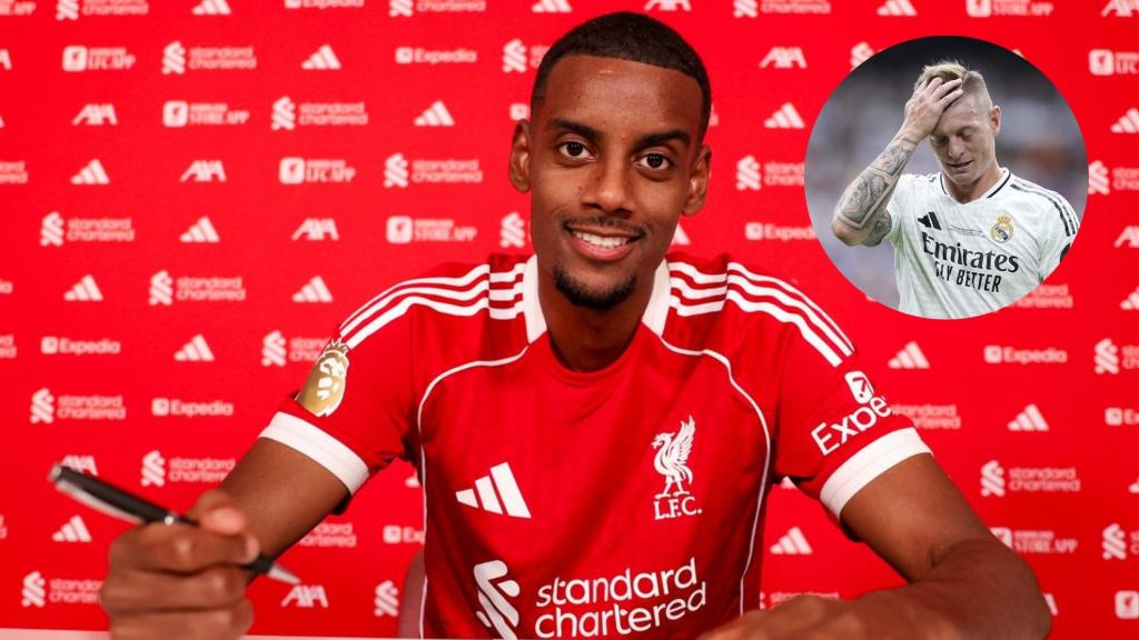 Isak, en el momento de la firma de su contrato con el Liverpoool, y Kroos.