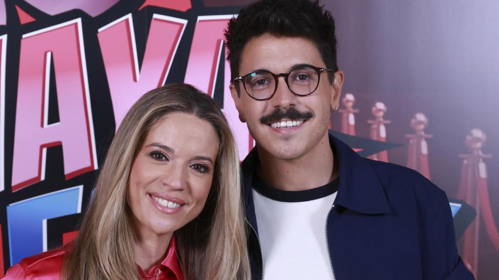 Cristina Lasvignes y Fran Ramírez, presentadores de '¡Vaya fama!'.