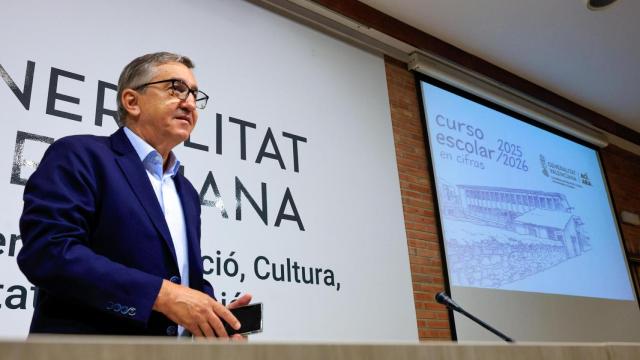 El conseller José Antonio Rovira durante la presentación de las cifras del curso escolar 25/26. EFE/ Kai Försterling