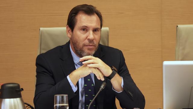 El ministro de Transportes y Movilidad Sostenible, Óscar Puente, durante su comparecencia de este jueves en el Congreso de los Diputados