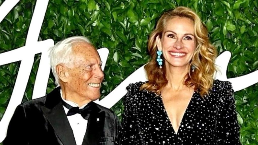 Julia Roberts junto a Armani en una imagen de sus redes sociales.
