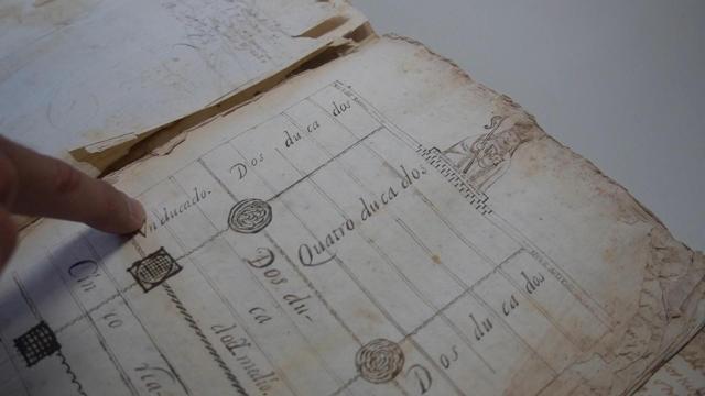 El libro de la parroquia de San Cipriano, en Cobeña recuperado 20 años después.