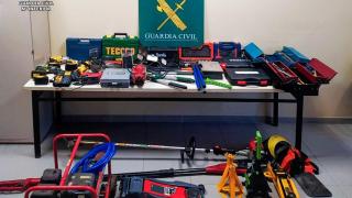 Herramientas robadas por un vecino en A Laracha