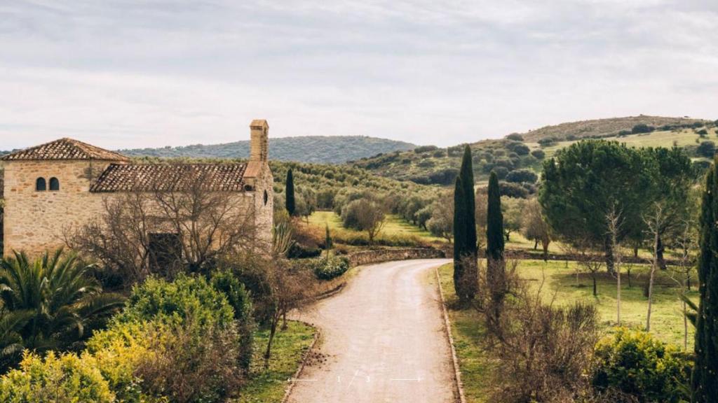 El cantante Pablo López celebrará su fiesta nupcial en La Casería de Tomillos, una exclusiva finca en la provincia de Cádiz.