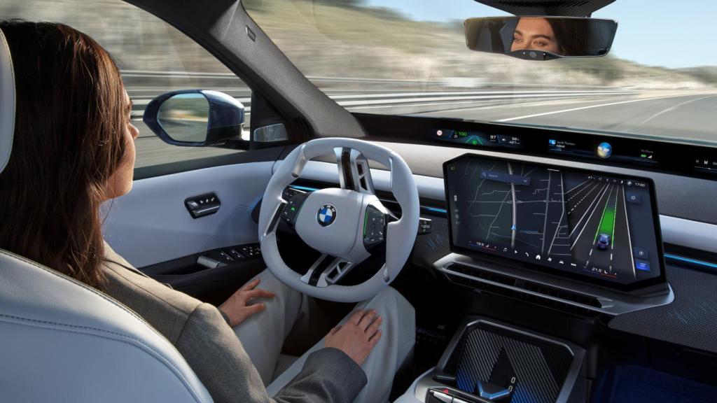 El BMW iX3 permite conducir sin manos en el volante con el sistema de Qualcomm