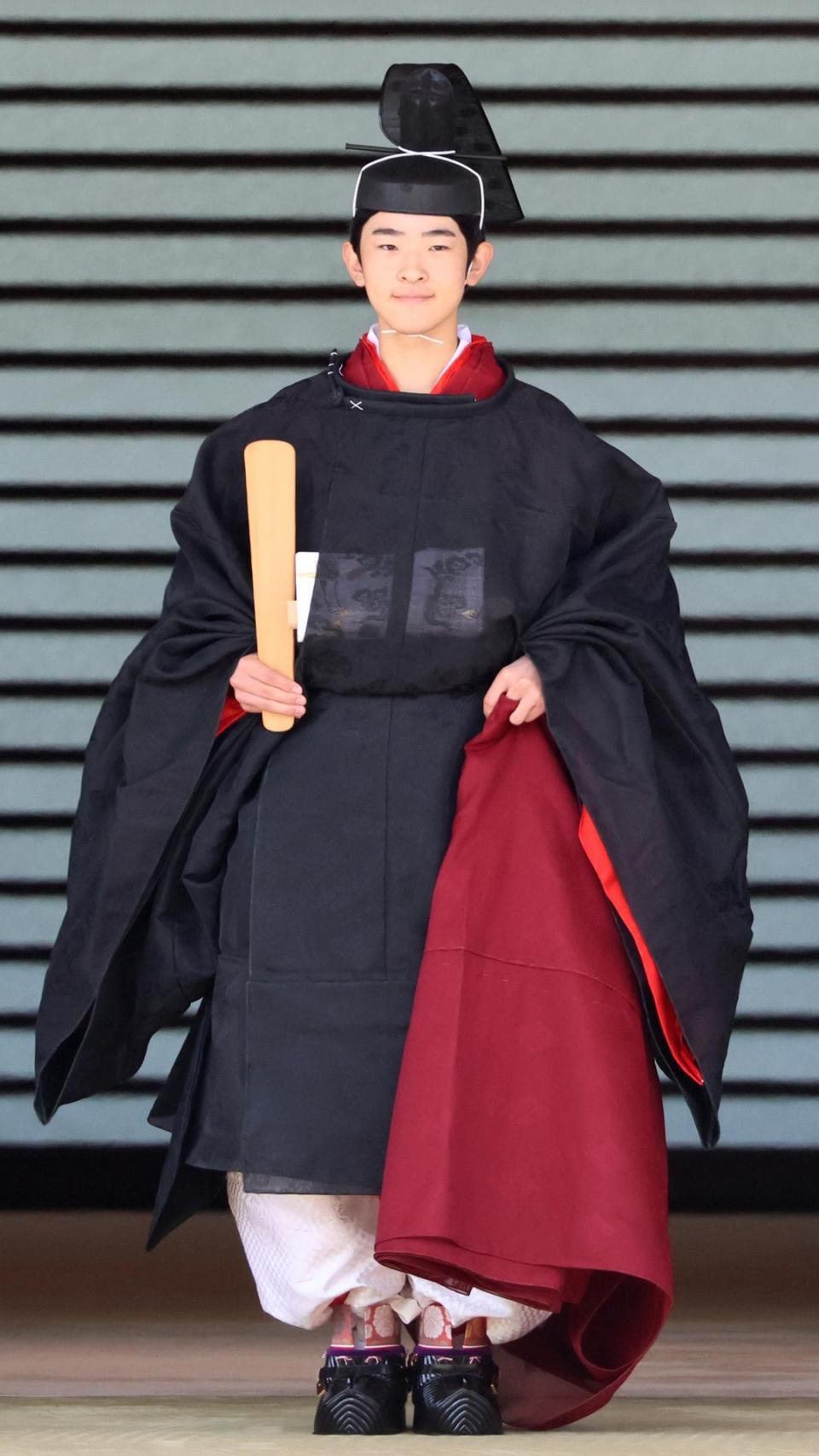 El príncipe Hisahito de Japón, segundo en la línea sucesoria al Trono del Crisantemo, ha cumplido 19 años este sábado.