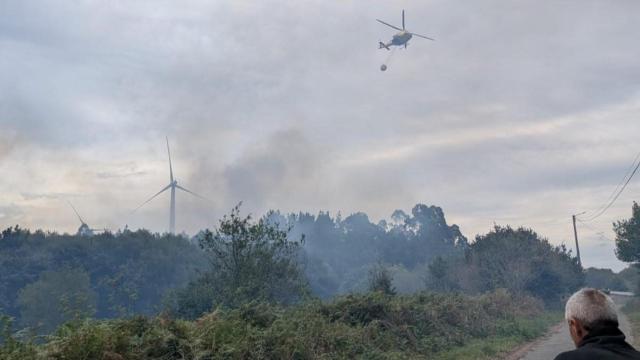 Incendio en Camariñas (A Coruña)