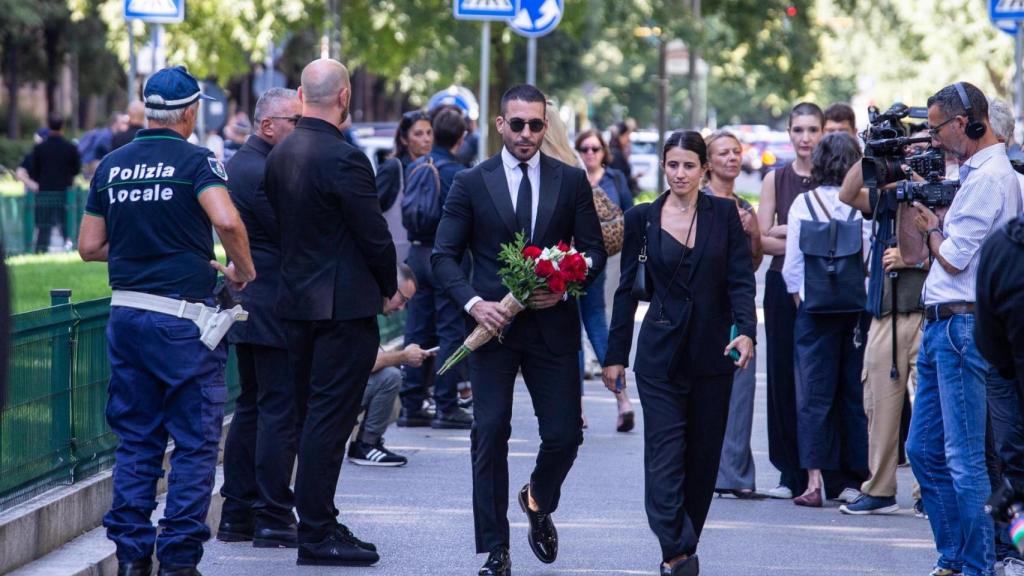 Miguel Ángel Silvestre, este sábado, 6 de septiembre, en la capilla ardiente de Giorgio Armani.