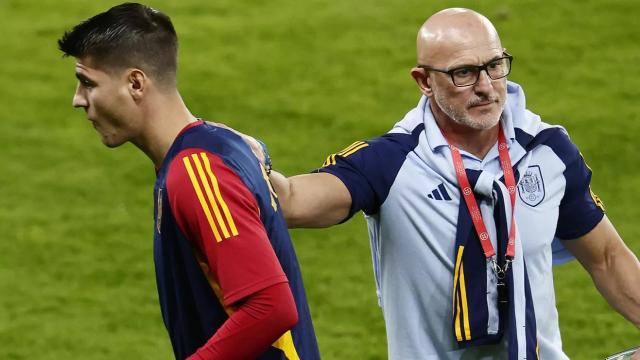 Álvaro Morata y Luis de la Fuente en un entrenamiento de la Selección.