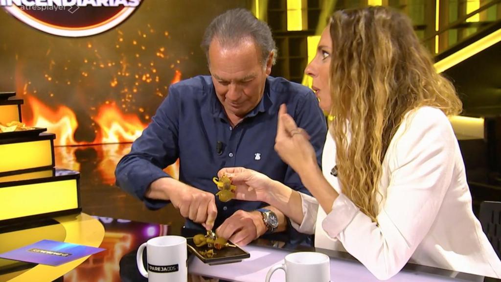 Bertín Osborne y Alejandra Ortiz en 'Emparejados'.